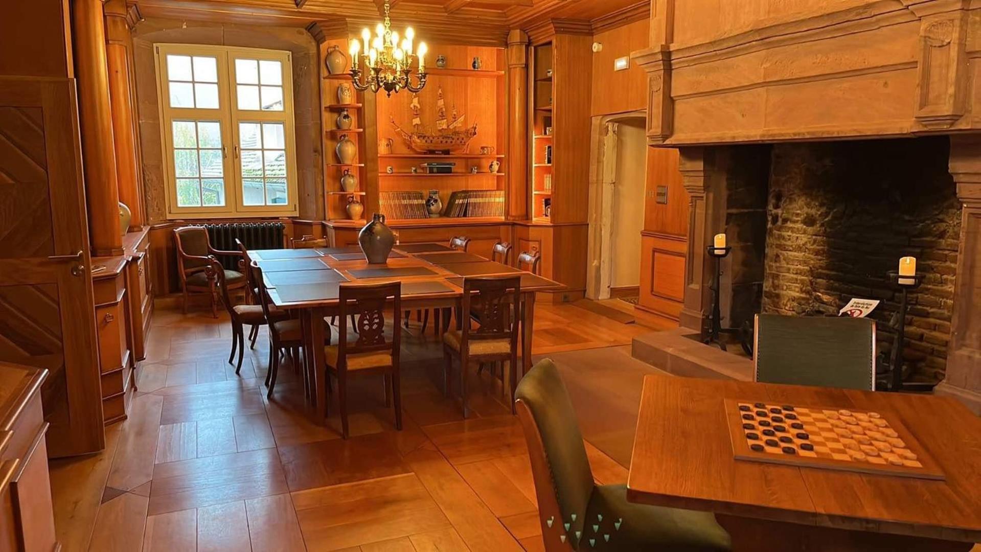 Domaine La Cour Des Nobles - Demeure, Maison Et Appartements Au Coeur De รีควีร์ ภายนอก รูปภาพ